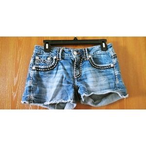Miss me jean shorts sz 27